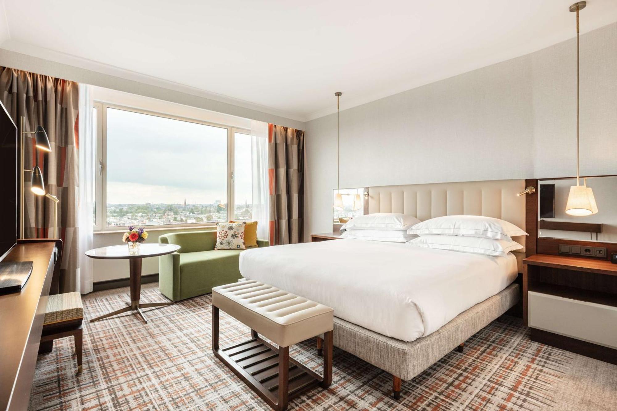 Hilton Amsterdam Hotel Exterior photo